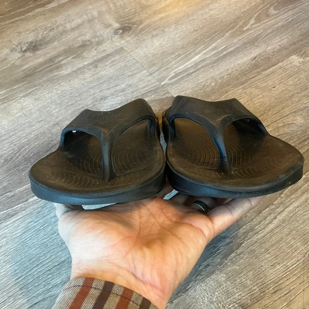 Oofos Ooriginal Thong Sandals Black Recovery Slides‎ Mens 13 EU 46